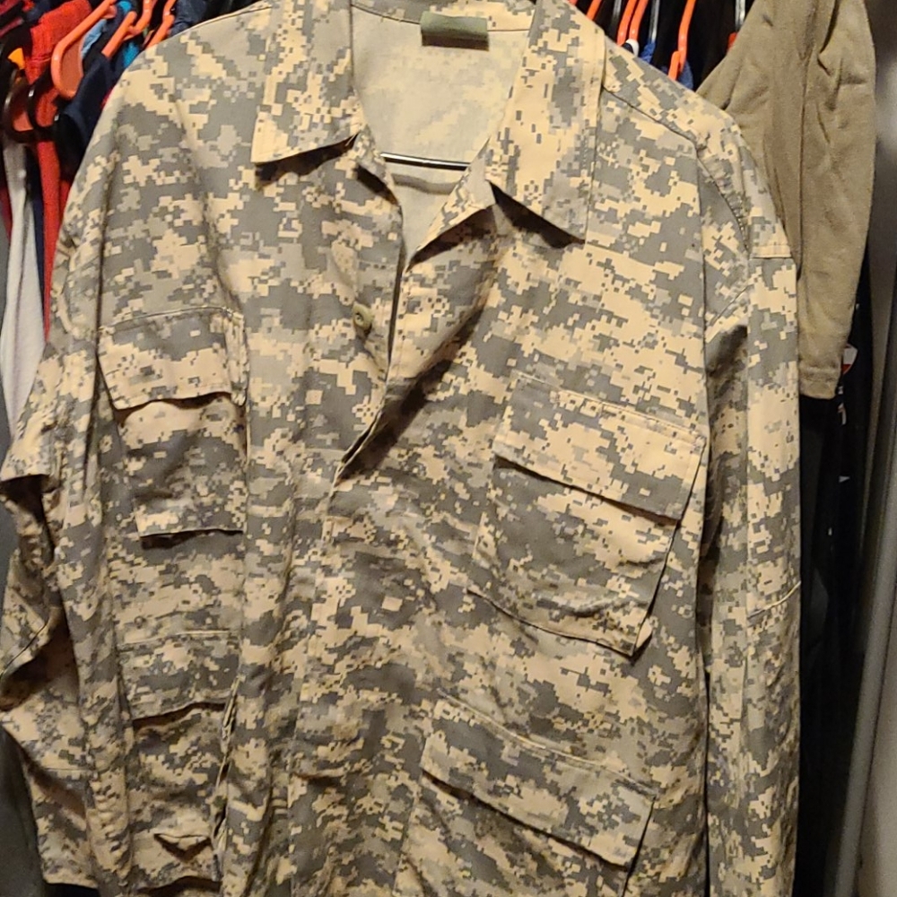 Army digital chamo uniform top with pants